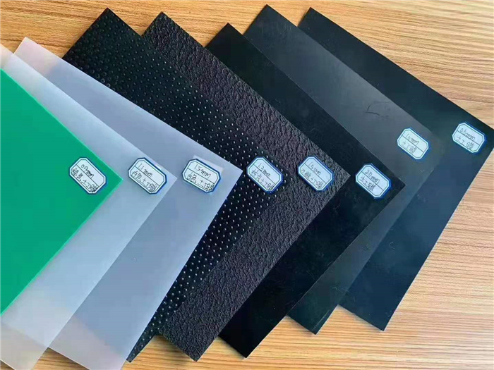 導致土工膜降解老化的環境因素